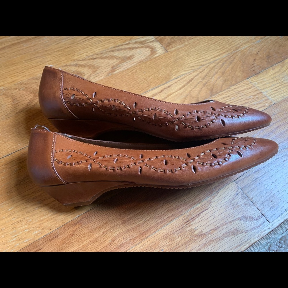 Vintage Leather Kitten Heels